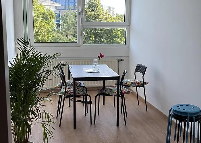 Hostel Brightestate München