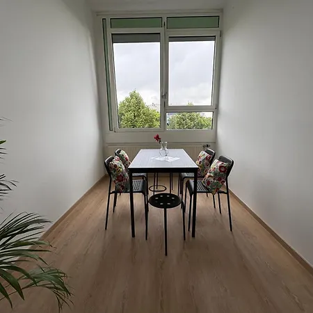 Wohnestate Gmbh - Modern Living Hostel *